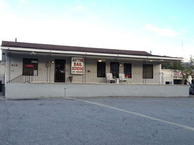 Exterior de la oficina de Anytime Bail Bonding en Macon, 939 2nd Street